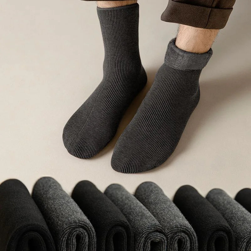 Men's fashion warm thickened padded comfortable casual socks, men's outdoor winter wear must have